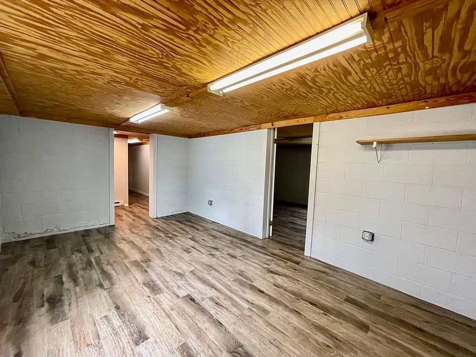 1st image of 117 S 11th Ave