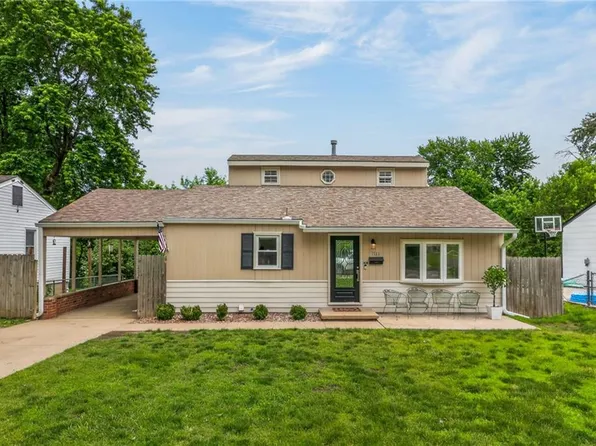 1711 N Dodgion Ave, Independence, MO 64050