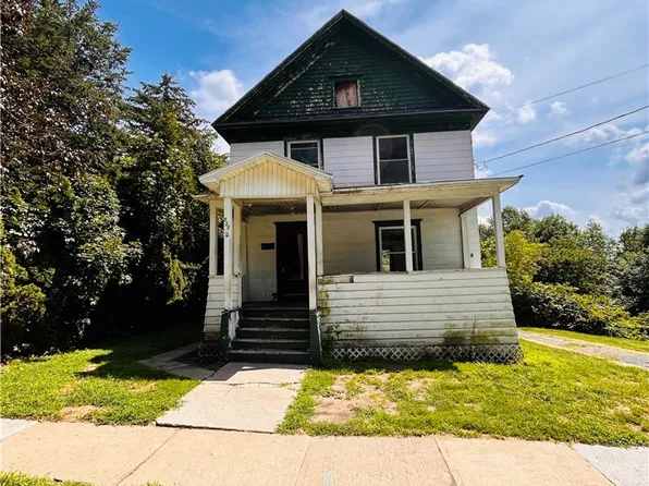 828 West St, Carthage, NY 13619