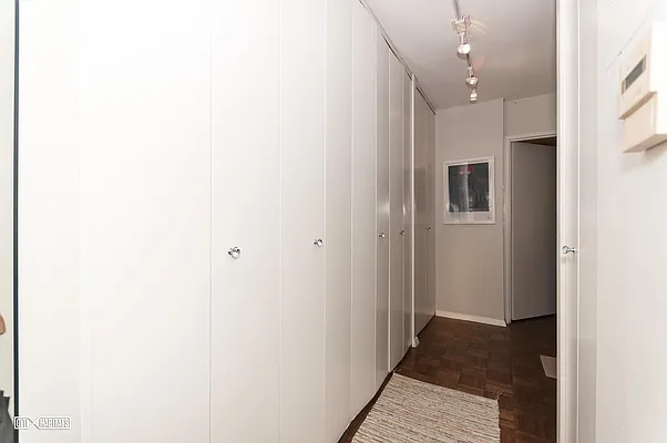 Sold by Citi Habitats | media 6