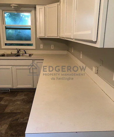3700 Kalamazoo Ave SE — Photo 50