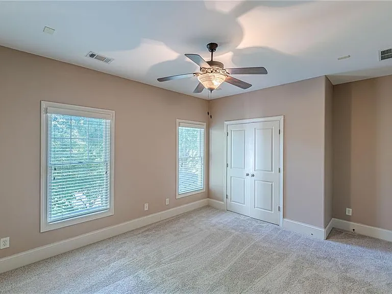 1645 Woodward Way — Photo 66