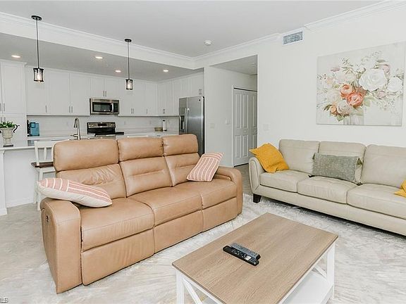 5th image of 6034 National BLVD #523
