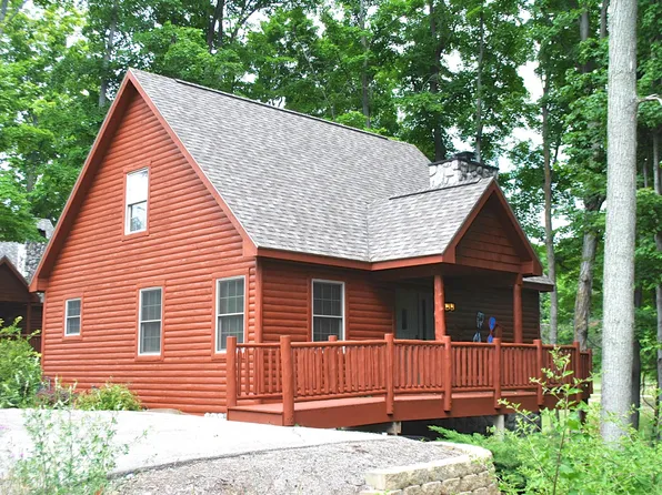 725 Woods Cabin Trl, Gaylord, MI 49735