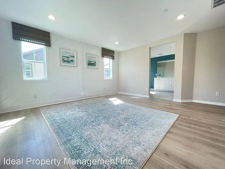 16025 Symphony Ln — Photo 13