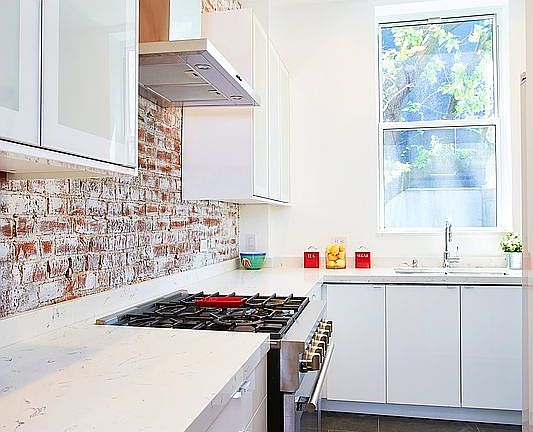 5th image of 100 E 101st St