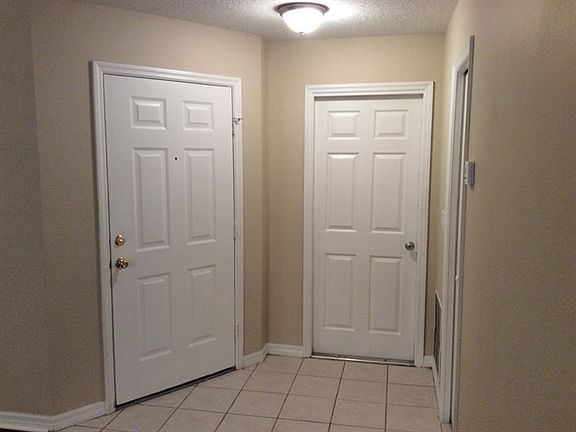 3rd image of 10612 Reagans Run