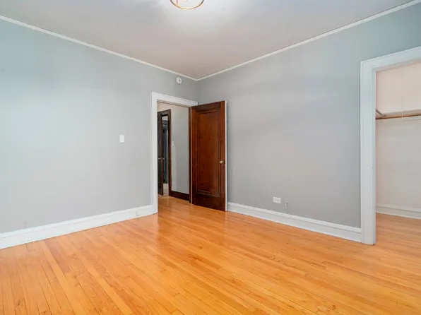 530-532 Hillside Apartments, 530-532 Hillside Ave #2W, Glen Ellyn, IL 60137