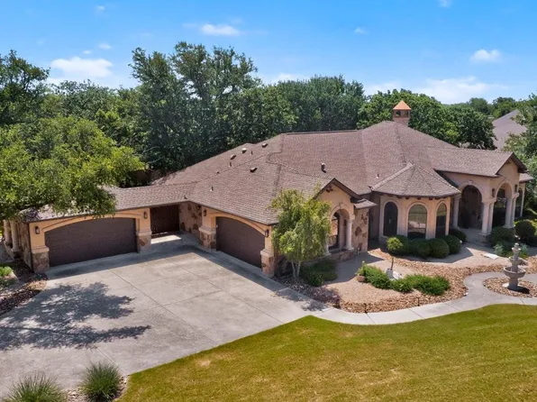 116 Roble Roja Dr, Georgetown, TX 78633