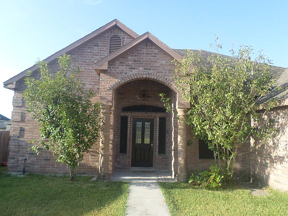 3rd image of 2103 Brook Ln