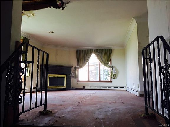 5th image of 2916 Linwood Ave