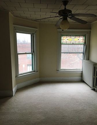 5th image of 2251 Burdett Ave
