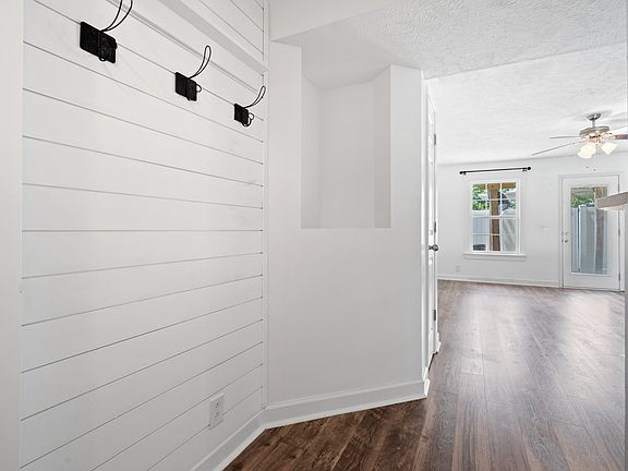 5th image of 2128 Victory Gallop Ln
