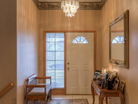3rd image of 651 Coyote Cir