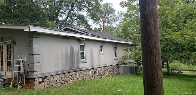 2nd image of 215 W Phifer St