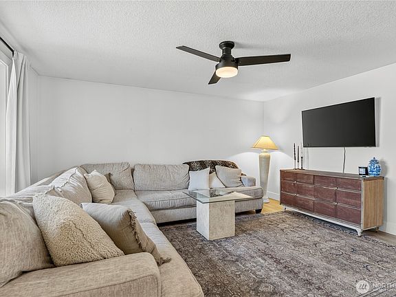 5th image of 186 DECATUR Drive
