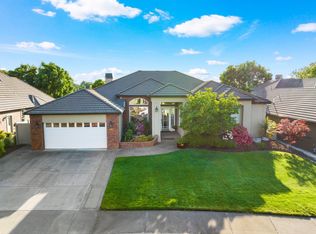 191 Princeville Dr, Eagle Pt, OR 97524