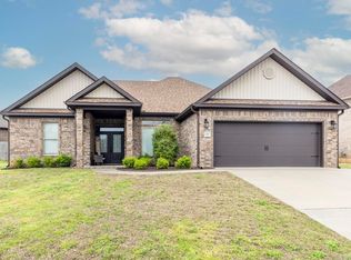 1307 Saint Francis Cv, Benton, AR 72019