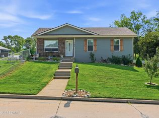 103 Christopher Ln, Jefferson City, MO 65109