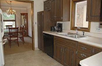 2nd image of 1371 Eleanor Ave