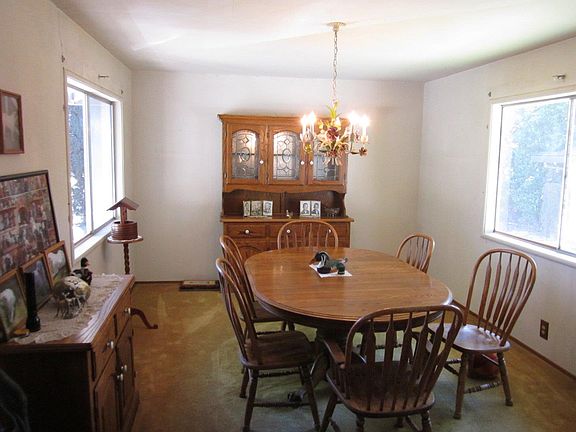 4th image of 10425 Garcia Ln