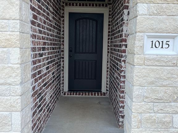 2nd image of 1015 Dove Run Trl