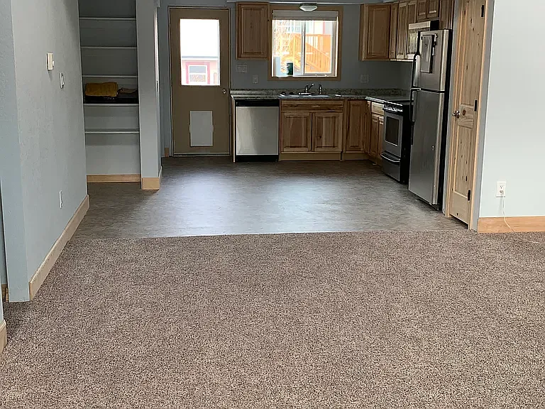 3 bed, 1032 sqft, $1,650 — Photo 2