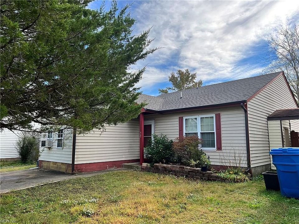 2nd image of 5134 Rugby Rd