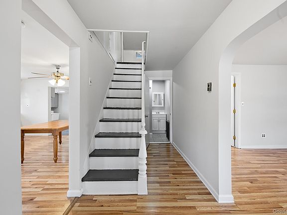 4th image of 94 E Lakewood Street