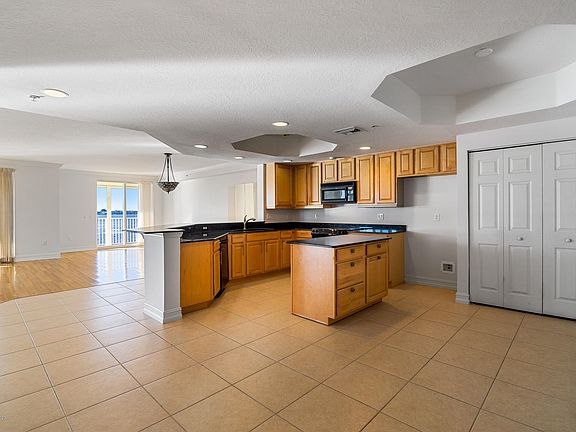 5th image of 500 Sail Ln APT 201
