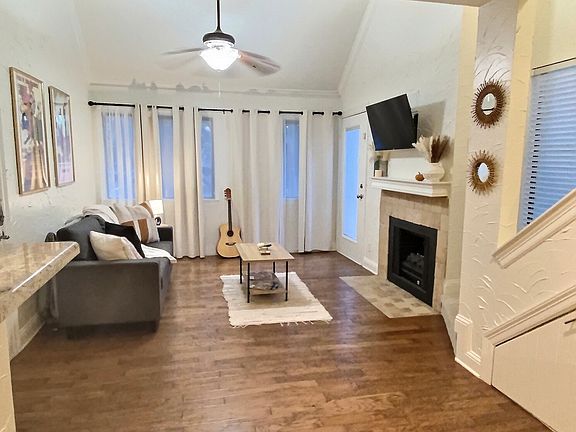 2nd image of 3109 Sondra Dr