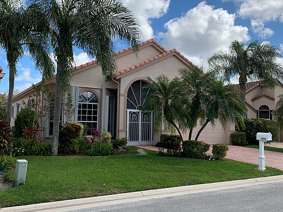 2nd image of 14072 Glenlyon Ct