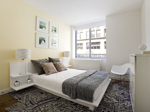 2nd image of 260 W 26th St APT 12C