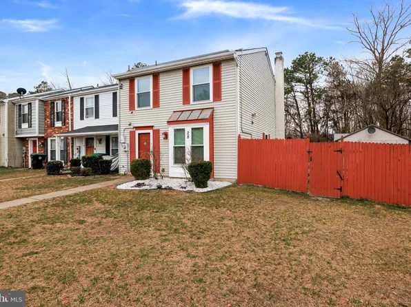 28 Vanderbilt Ct, Sicklerville, NJ 08081