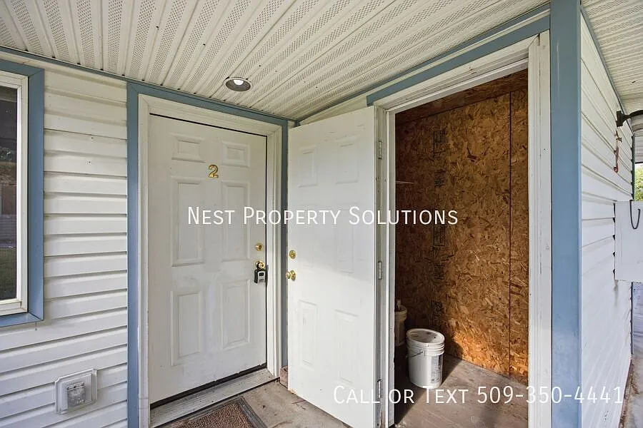 2-Bedroom, 1 Bath Located in Quiet Neighborhood — Photo 4