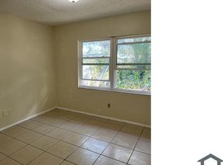 2259 19th Ave SW APT B, Largo, FL 33774