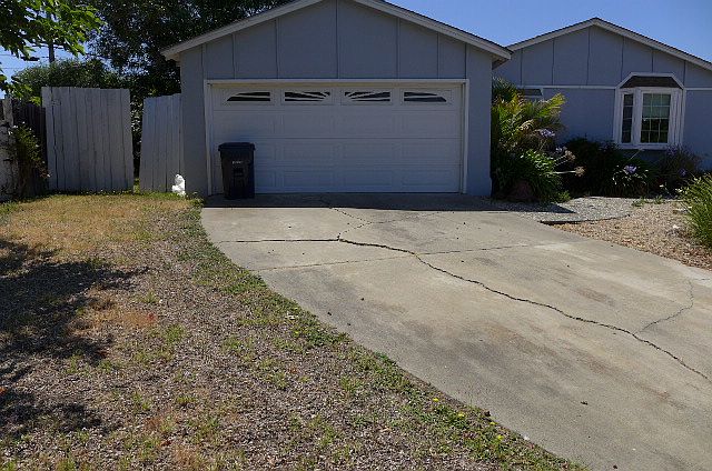 2nd image of 4890 Phelan Ave