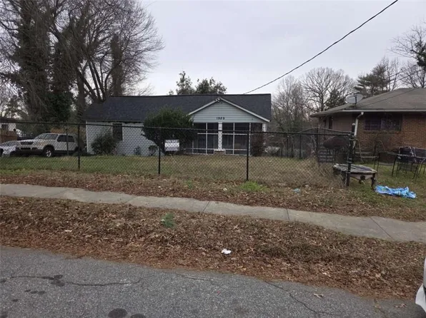 1989 Tiger Flowers Dr NW, Atlanta, GA 30314