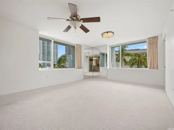 88 Piikoi St APT 504, Honolulu, HI 96814
