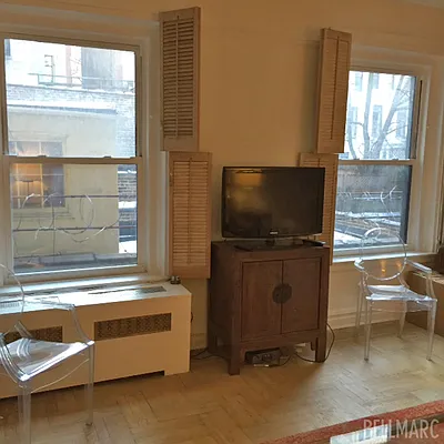 Sold by Bellmarc Realty | media 2