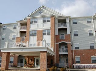 2604 Chapel Lake Dr APT 301, Gambrills, MD 21054