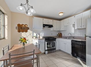 6 Fernview Ave APT 12, North Andover, MA 01845