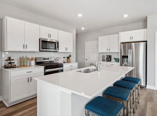 976 Stone Creek Dr, Jordan, MN 55352