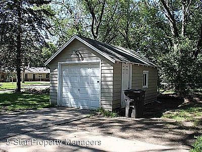 2nd image of 1401 Columbian Ave