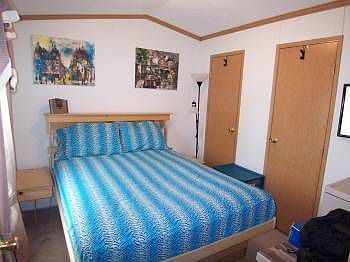 4th image of 233 Floral Way