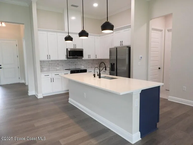 8555 Henry Ave — Photo 9