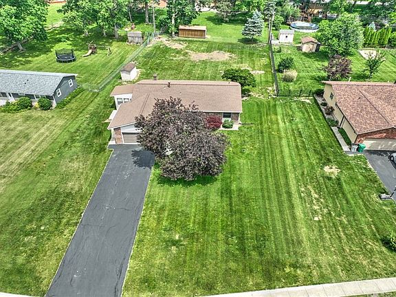 2nd image of 20 Timber Ln