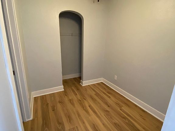 3rd image of 224 Jefferson Ave APT 5