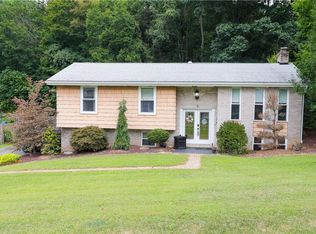 5 Wesley St, Charleroi, PA 15022