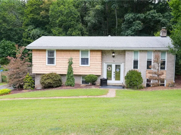 5 Wesley St, Charleroi, PA 15022